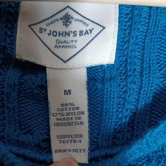 St. John Bay Cable Knit Sweater. Blue. Size Medium - Picture 3 of 3
